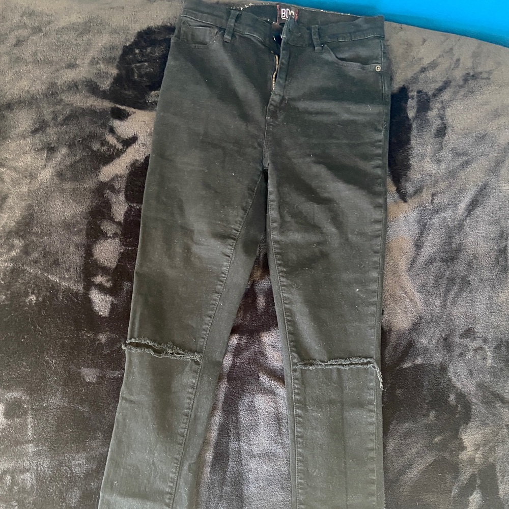 Black skinny jeans